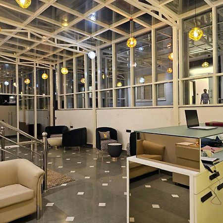 Hotel The Glass House Greater Noida Ngoại thất bức ảnh