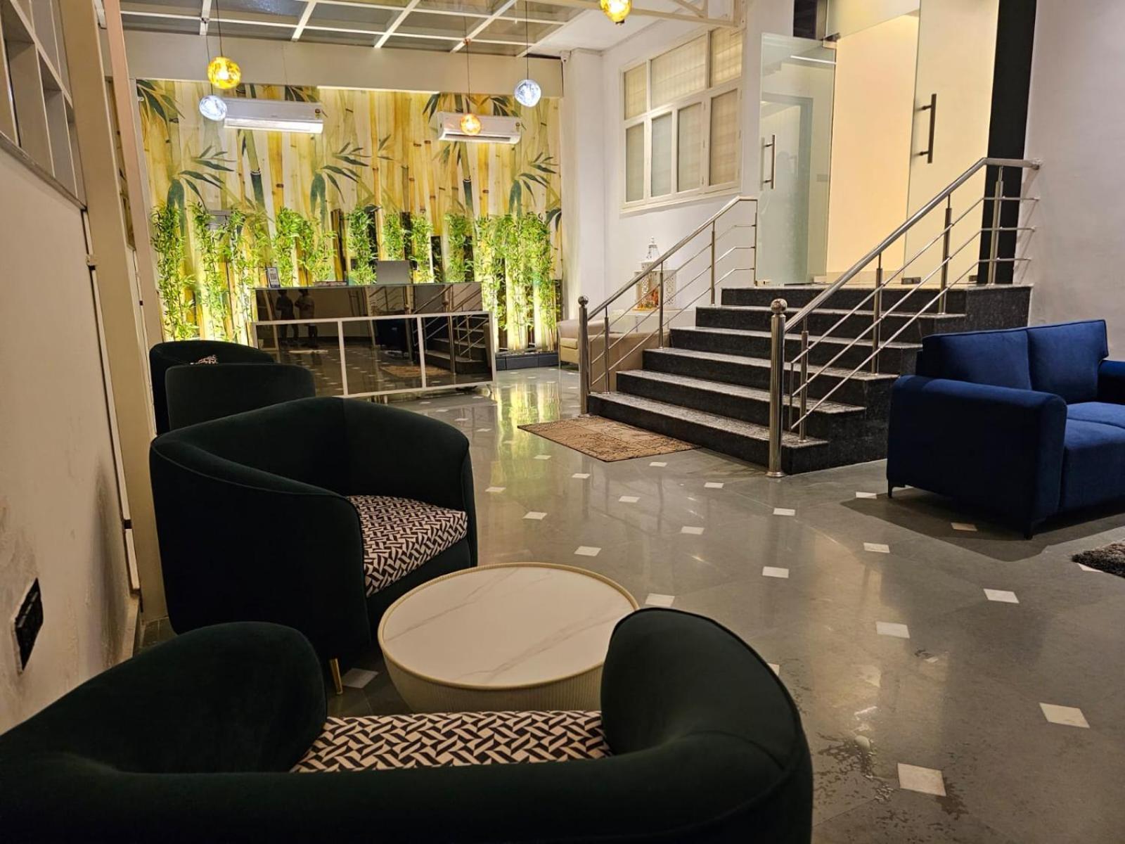 Hotel The Glass House Greater Noida Ngoại thất bức ảnh