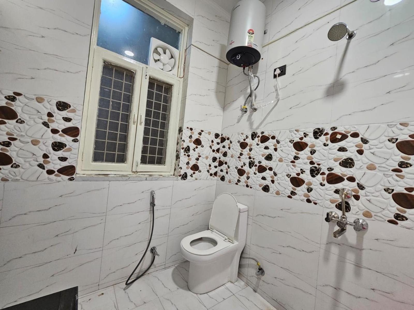 Hotel The Glass House Greater Noida Ngoại thất bức ảnh